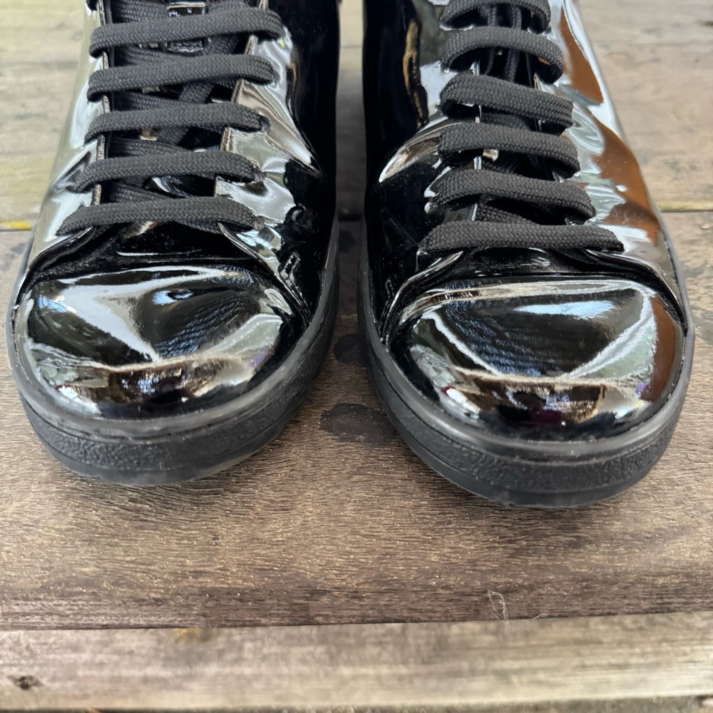 Louis Vuitton Black Patent Leather Low-Top Sneakers with Gold Eyelets - Picture 2 of 9